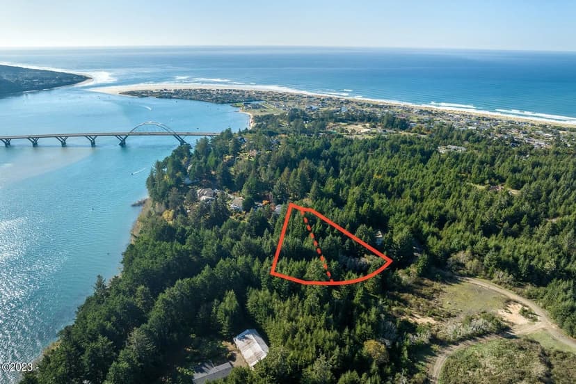 Lots & Land-Other in Waldport
