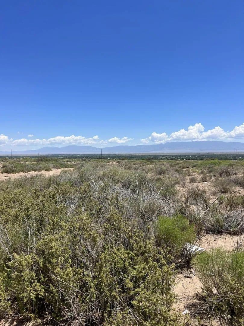 Land -Single Family Acreage in Belen