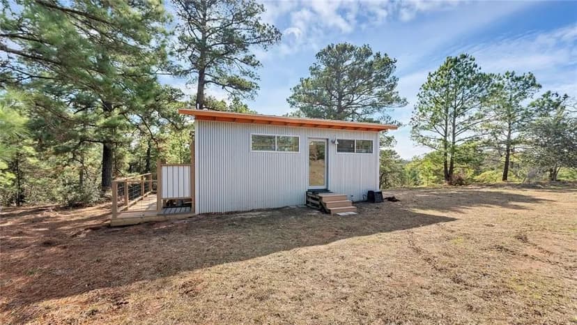 338 Copeland Hill Rd, Smithville, TX 78957