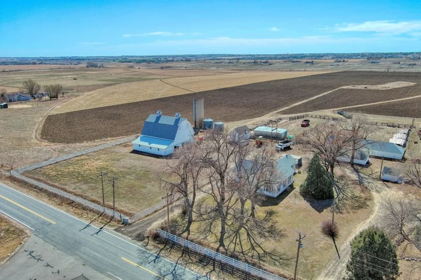 Asa Farm Land and Horse