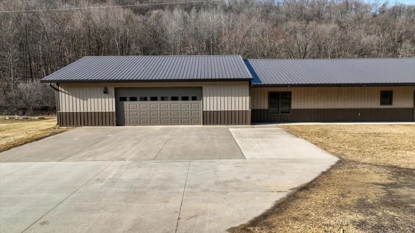 3 Bedroom Immaculate Property Located in Monroe County WI