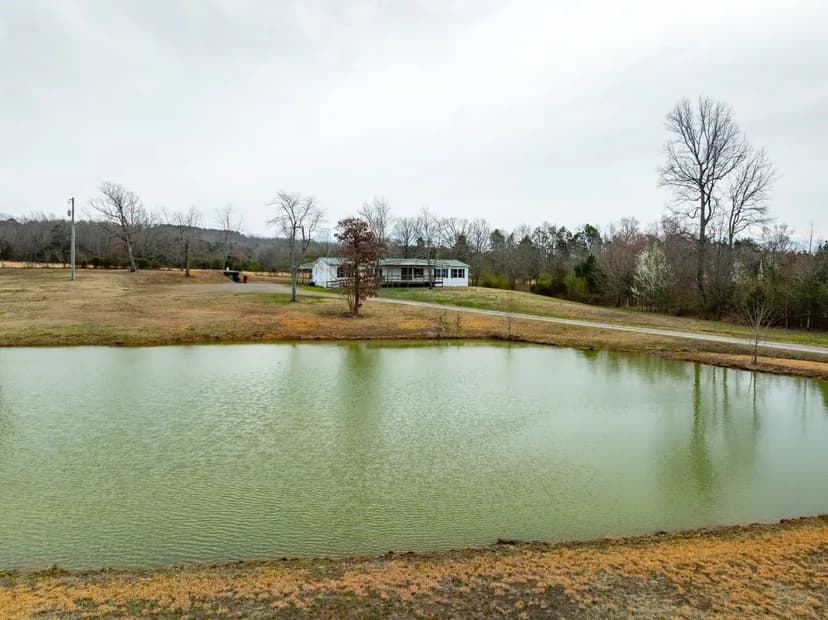 5-bedroom Home on 2 +/- Acres, overlooking a beautiful pond in a rural area, Drasco, Arkansas