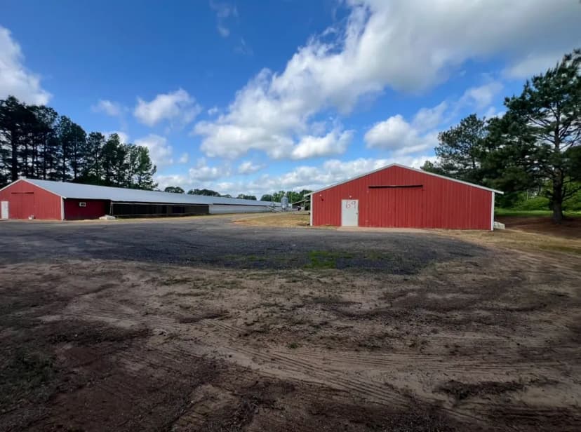 Louisiana Poultry Breeder Farm on 16 Acres - Shongaloo, LA