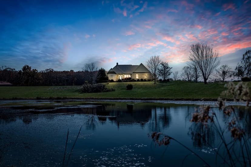 69-Acre Farm & Homestead in Deer Lodge, TN for Sale