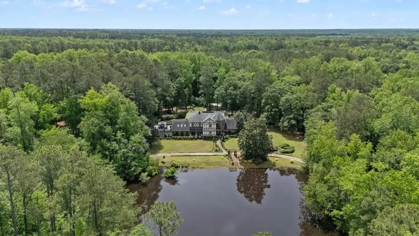 UPDATED!! 130+/- Acres Secluded Home Property in Robeson County, NC