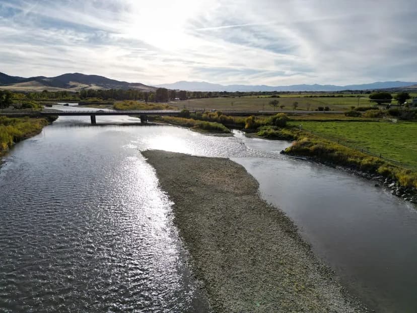 Jefferson River Frontage - Hwy 359
