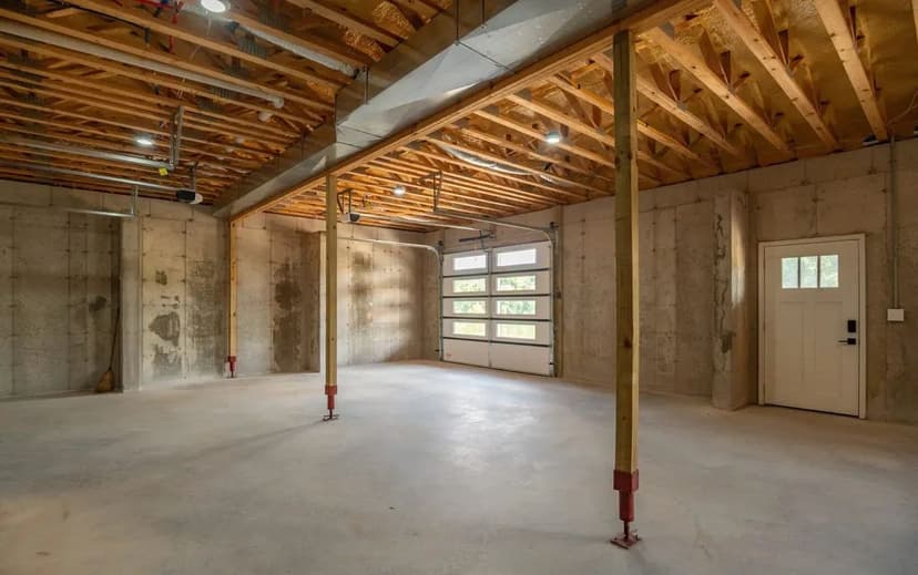 Newly-Constructed, 3 Bed, 3 Bath Riverfront Home on Current River