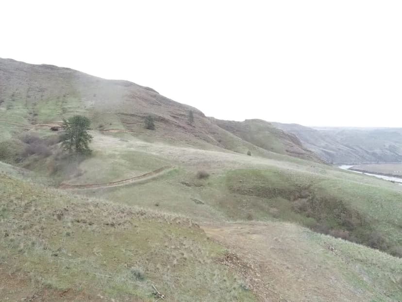 Buildable lot overlooking the Salmon River