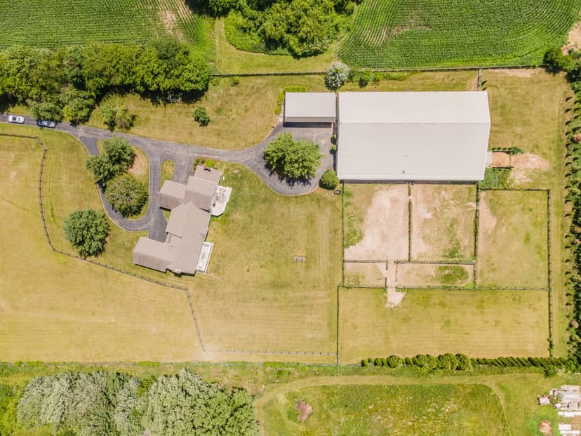 EXQUISITE 5 ACRE EQUESTRIAN ESTATE