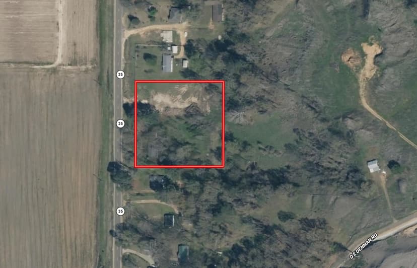 A Home on 2.2 Acres in Tallahatchie County, MS