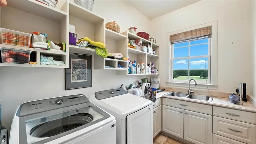 705 Antioch Rd, Paige, Texas 78659