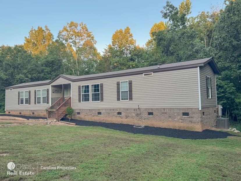 Home and 16 Acres For Sale in Reidsville NC