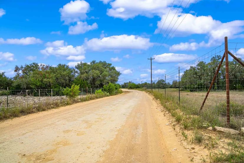 Real County | Hackberry Road Ranch | E of Rocksprings