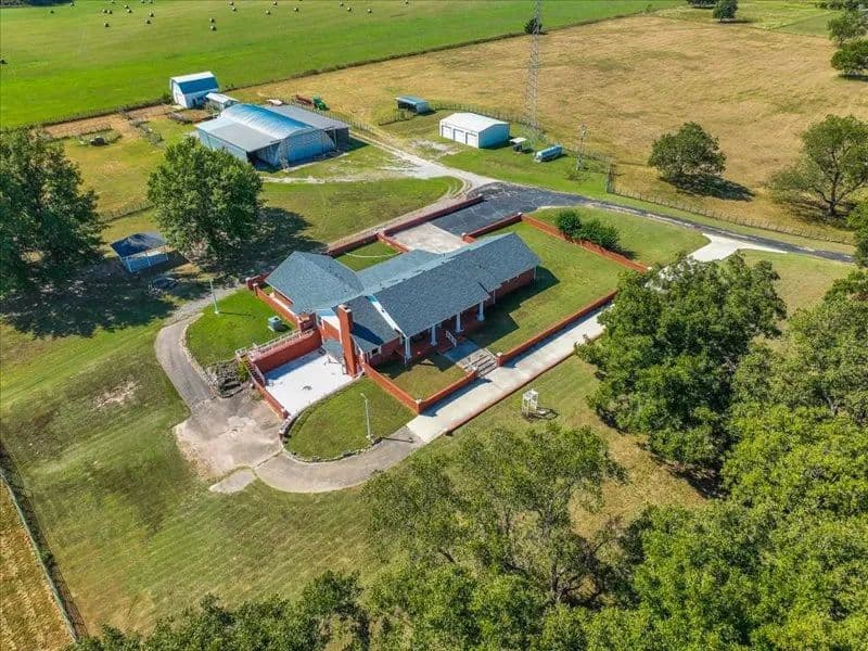 41 Acres of Premier Country Living in Stratford, Oklahoma