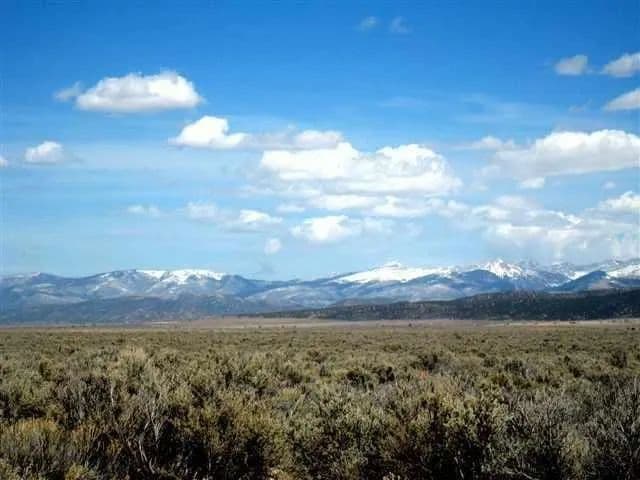 Land -Single Family Acreage in Costilla