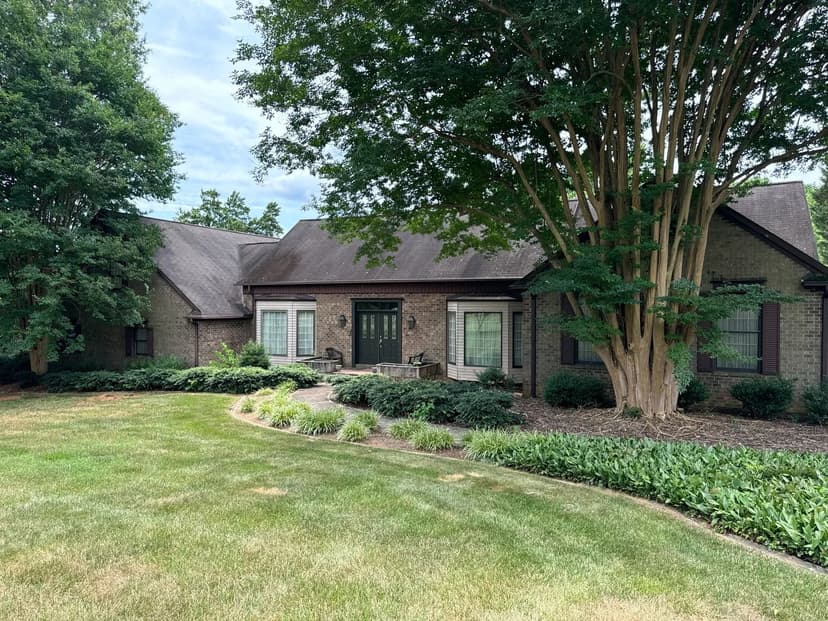 Land -Single Family Acreage in Lewisville