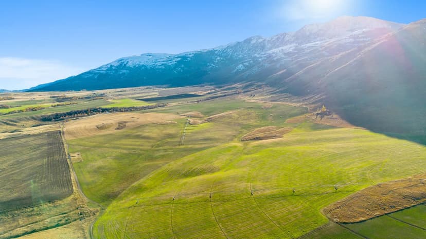 Ultimate Hunting an Agricultural Ranch in Eastern Idaho