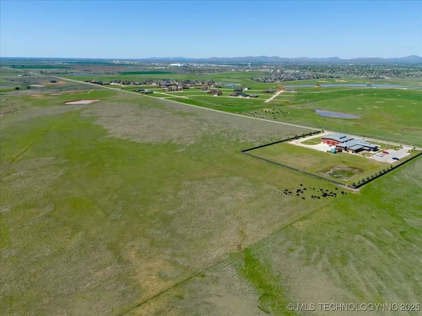 Property from 23 SW Bishop Road - KW