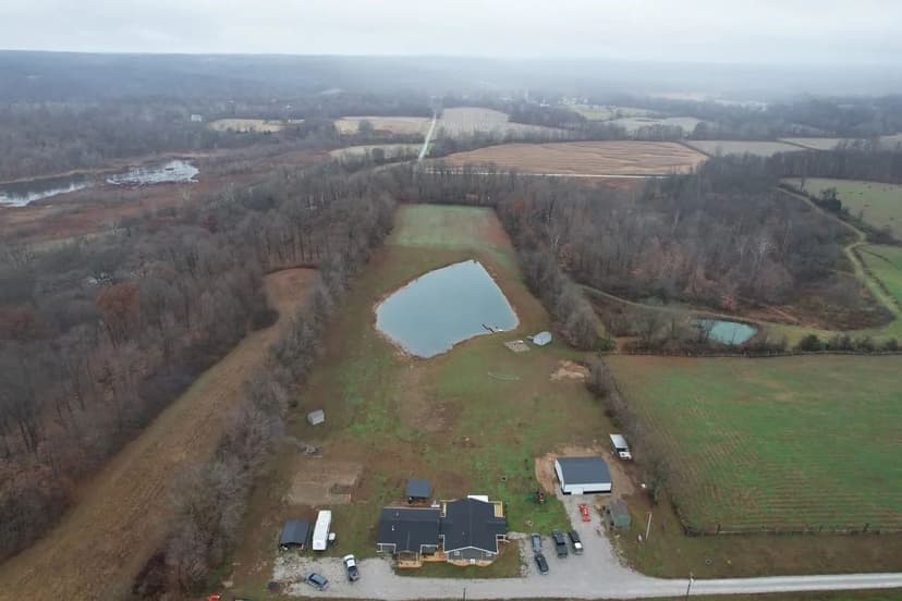 4 bed 2.5 bathrooms on 7 acres with pond