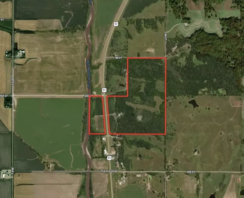 107.48 acres Montgomery County Iowa