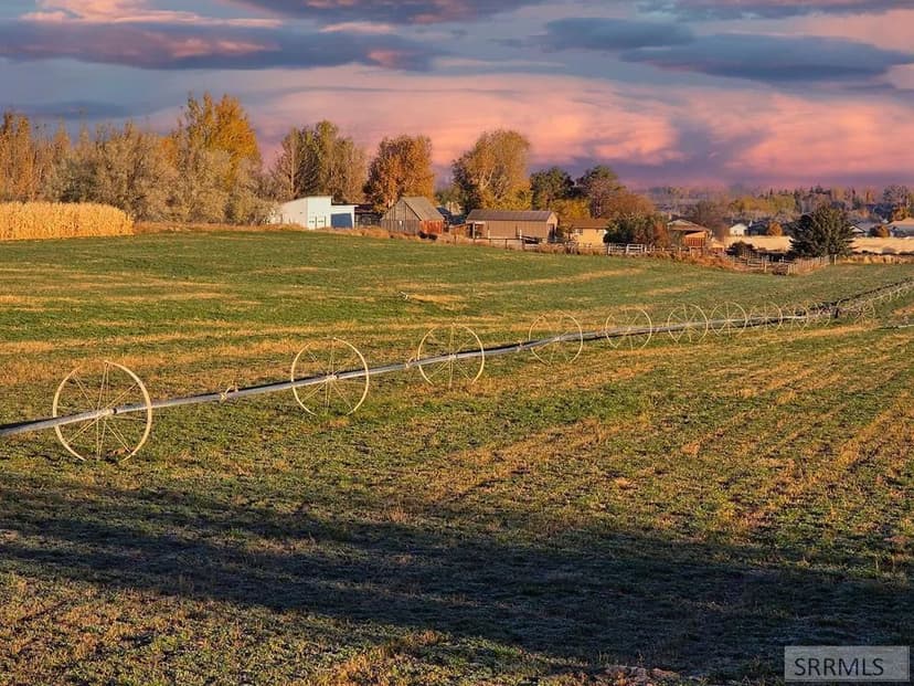 Property from 13.932ac E 65th S - KW