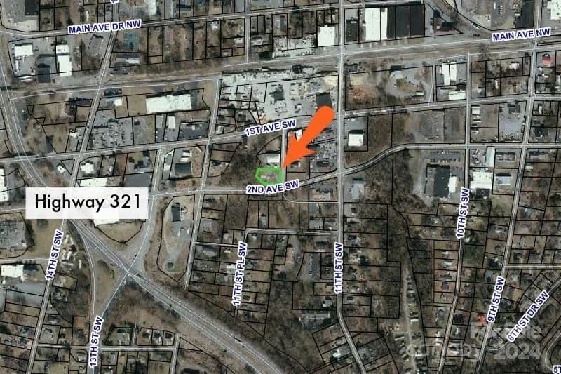 Lots & Land-Other in Hickory