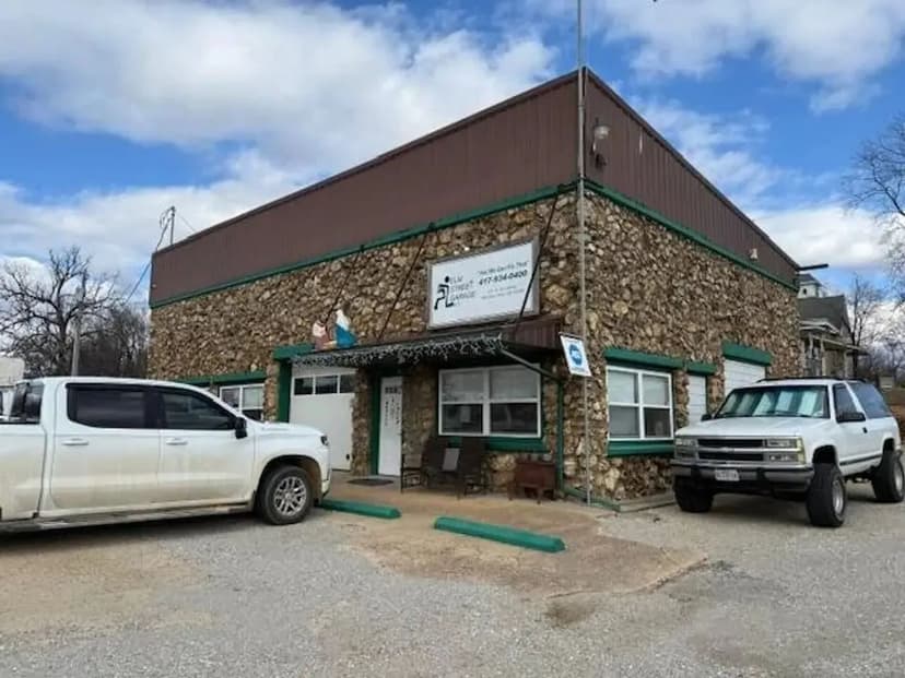 Great Location and Well Know Automotive Repair Business, Owner Retiring. Howell County