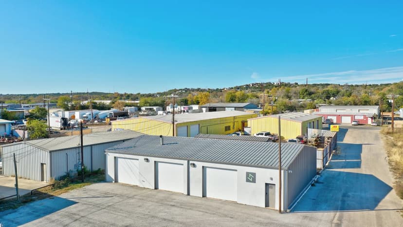 110 Eds Way Kerrville, TX 78028