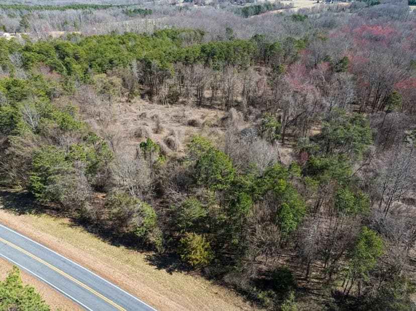 UNDER CONTRACT!! +/-4.50-acre Homesite Lot for Sale in Caswell County, NC!