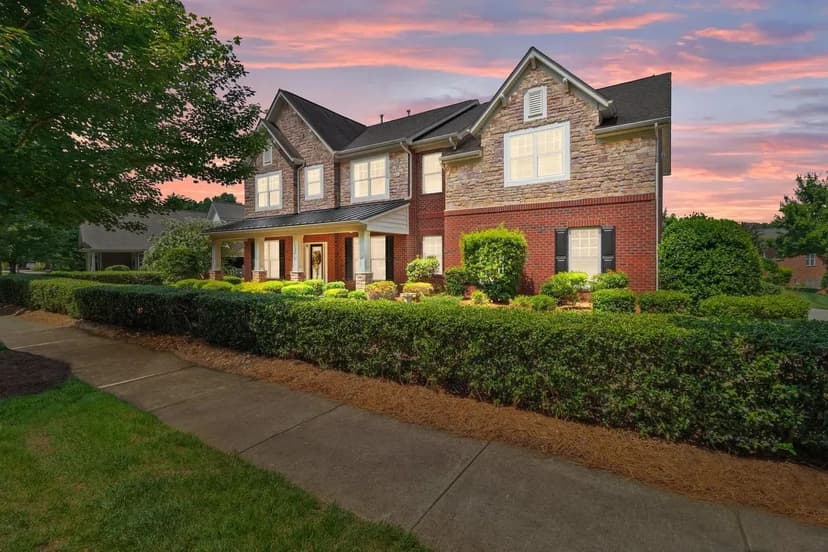 4BD/3.5BA Home - 126 Northbridge Drive Mooresville NC - Iredell Co