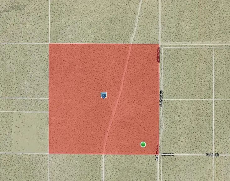 40 AC _ Joshua @ Clark, Lucerne Valley