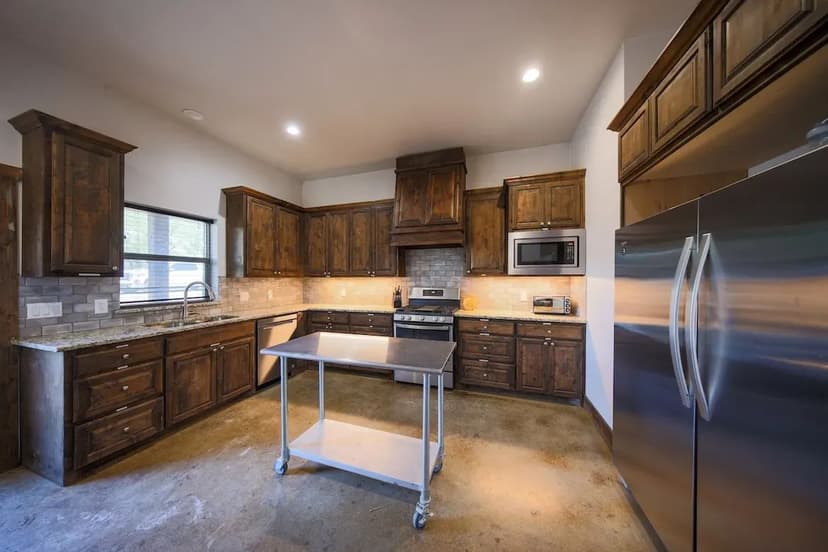 LAKEFRONT LEGACY RANCH