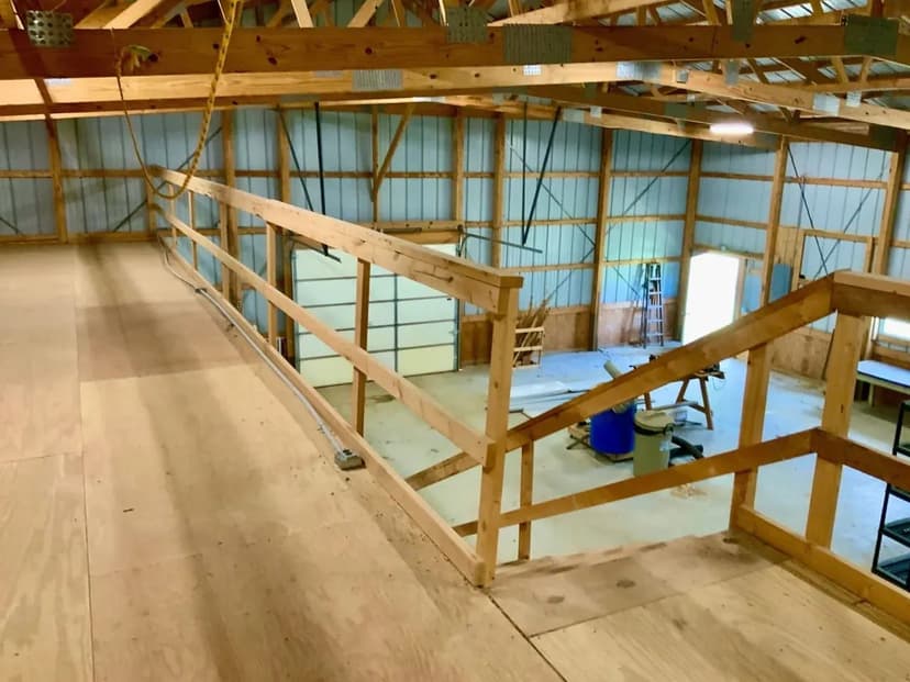 Beautiful Brick Home with Large Morton Shop in Hickman County!