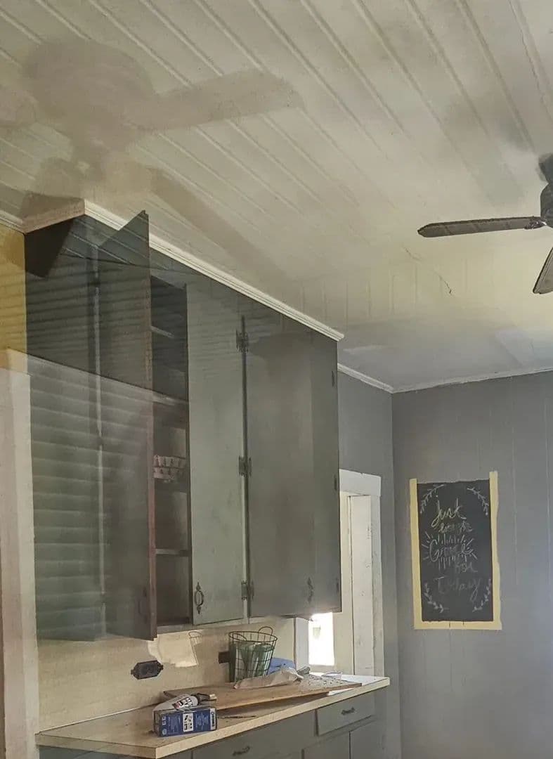 Historic Home / Investor's Special