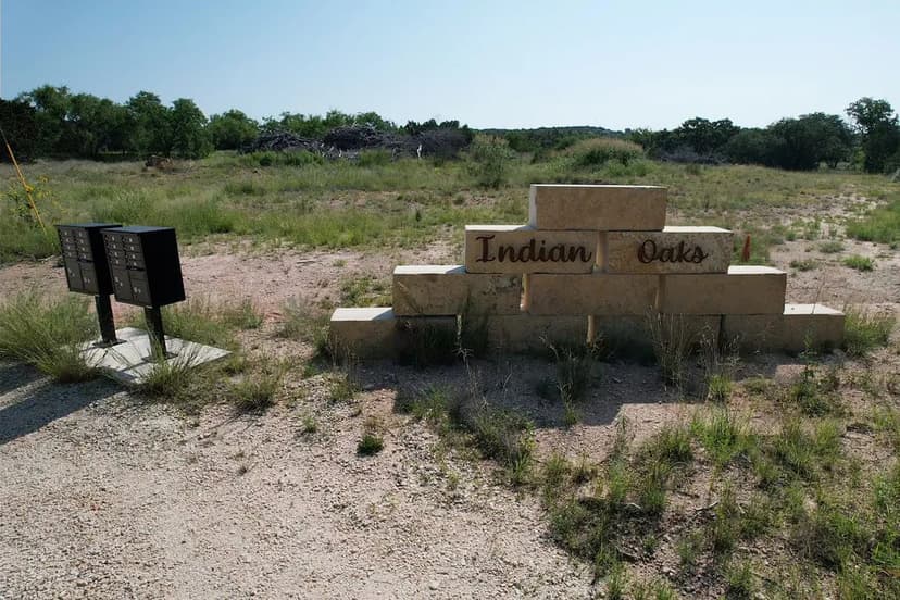 3.00 Acres, 293 Red Oak Rd., Ovalo