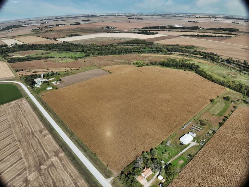 Floyd County, IA 169.02 +/- Acres