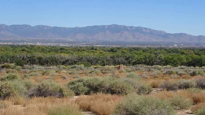 Land -Single Family Acreage in Albuquerque