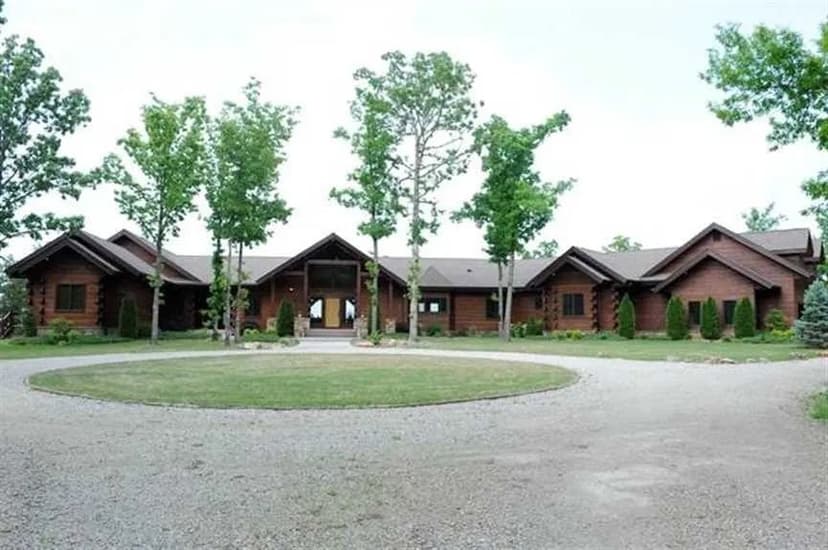 Arkansas' Only Orvis Lodge on 8.51 Surveyed Acres