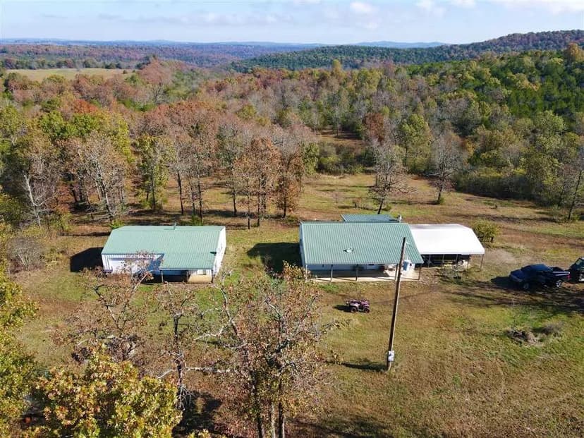 Property near Bull Shoals lake with 139 acres!