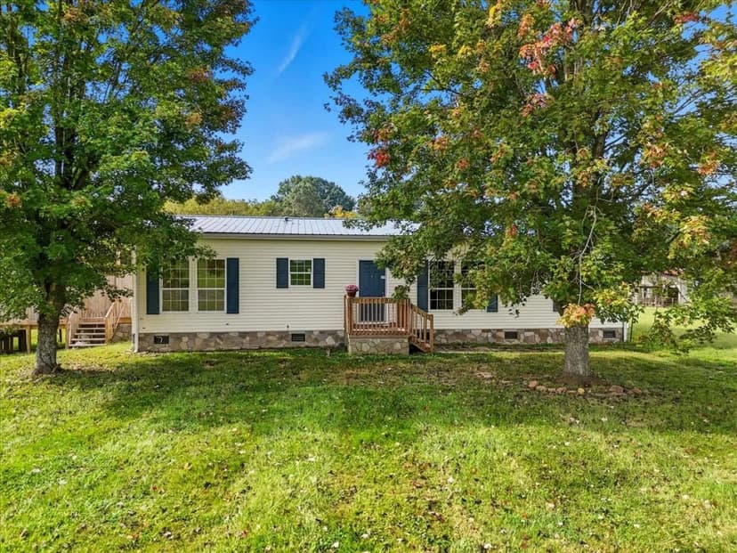 Wonderful Homestead for your family farm estate!