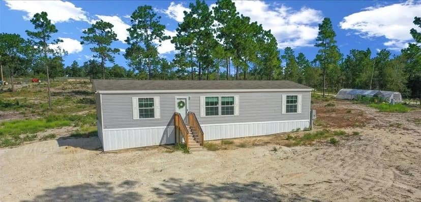 Property from 14151 SE 68TH LANE - KW