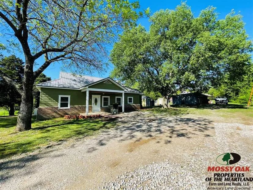 Updated 3B/2B Home located on 44 Acres in Montgomery County, KS!