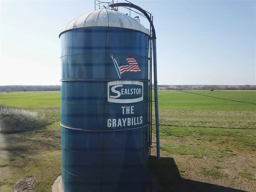 Absolute Land Auction 3 Tracts and Home 400 Acres Labette County KS