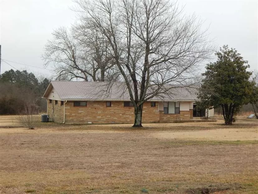 5 Acres and Home near Greers Ferry Lake!