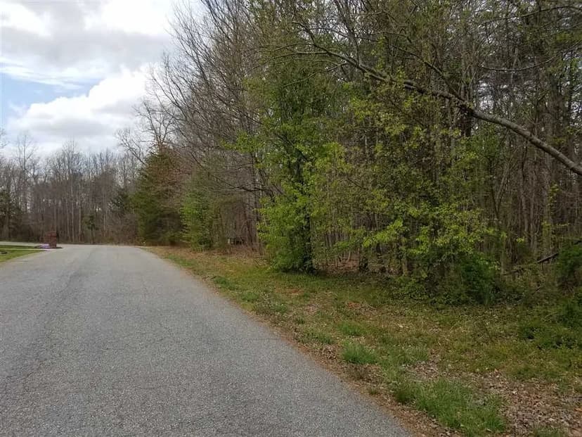 2.58+/- Acres in Conover, Catawba County
