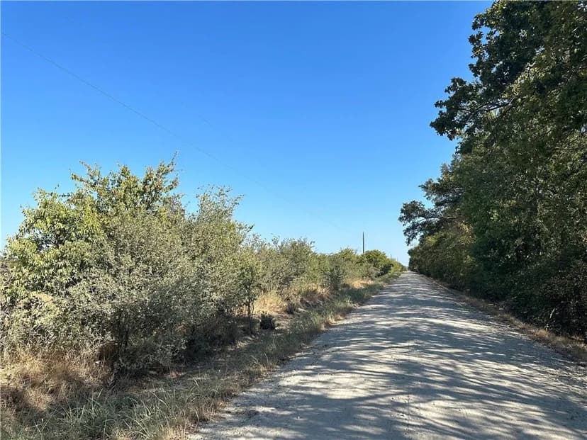 Property from TRACT 5 TBD CR 159 - KW