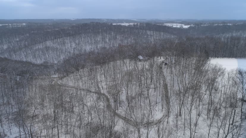 World-Class Hunting Camp for Sale in Crawford County, WI