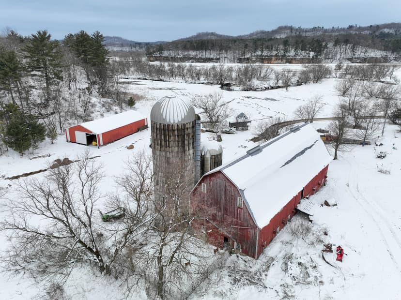 World Class Recreational Property Sale in Richland County, Wisconsin