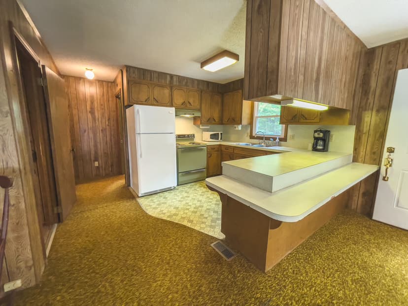 North Carolina Land and Cabin For Sale At Auction