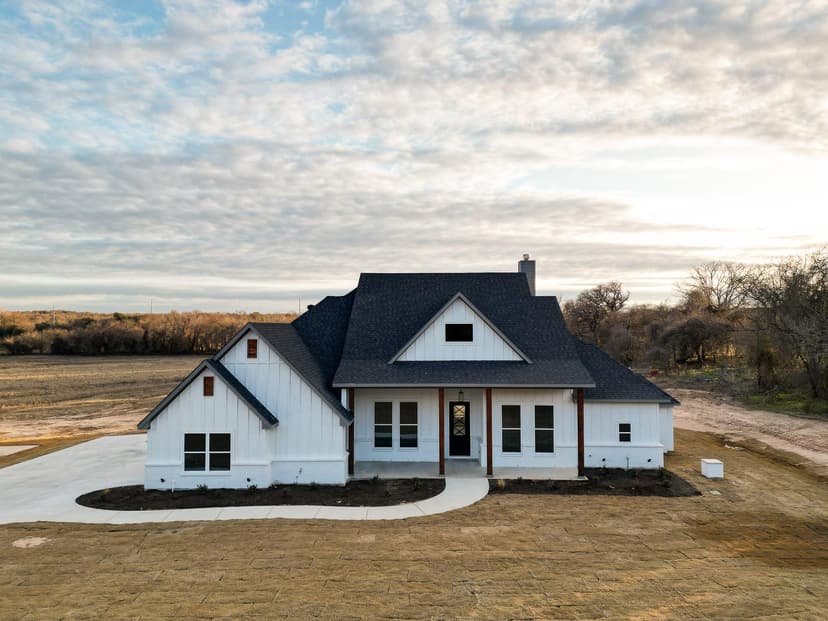 574 B Central Road, Weatherford, Texas 76088